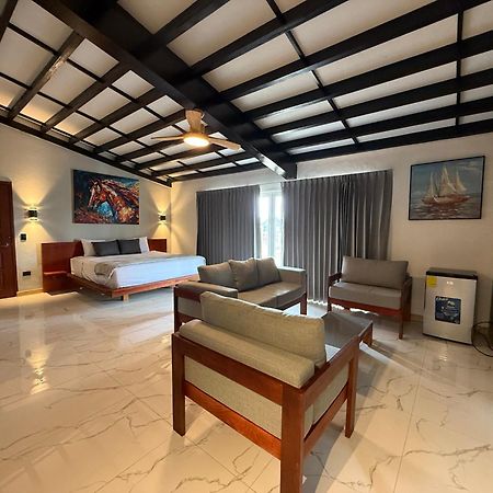 Hotel Tesoro Beach Сан-Луис-ла-Эррадура Экстерьер фото