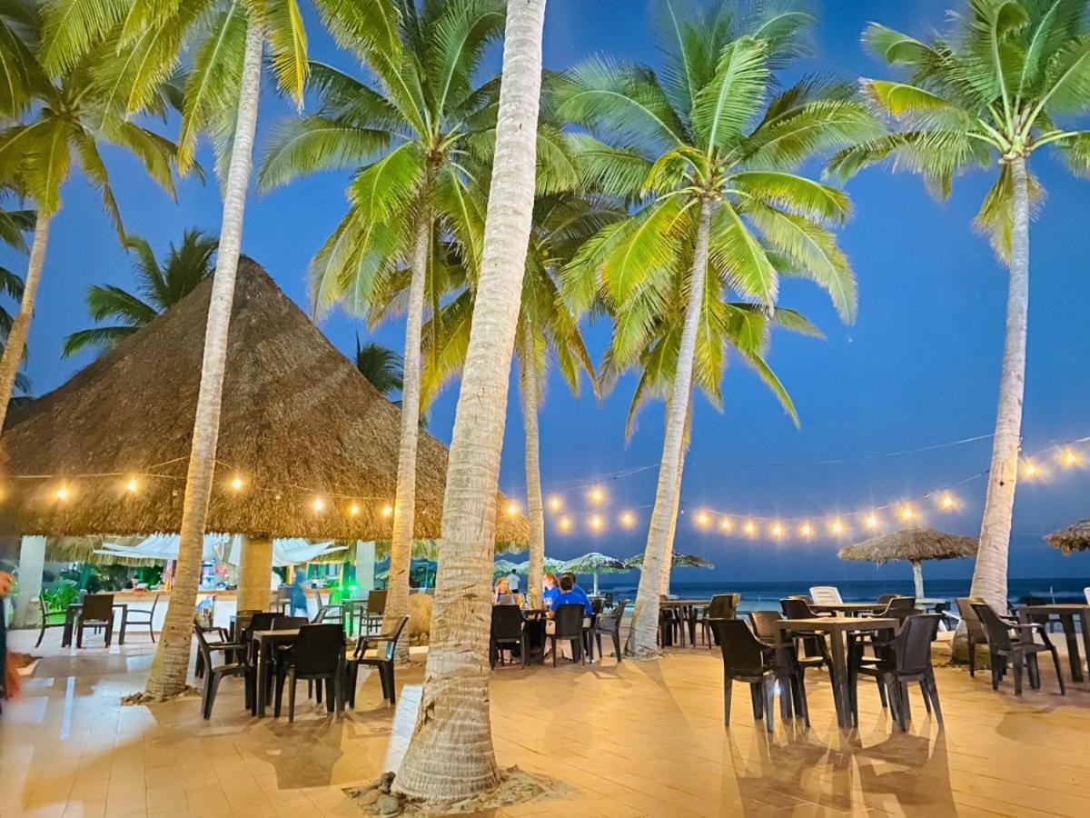 Hotel Tesoro Beach Сан-Луис-ла-Эррадура Экстерьер фото