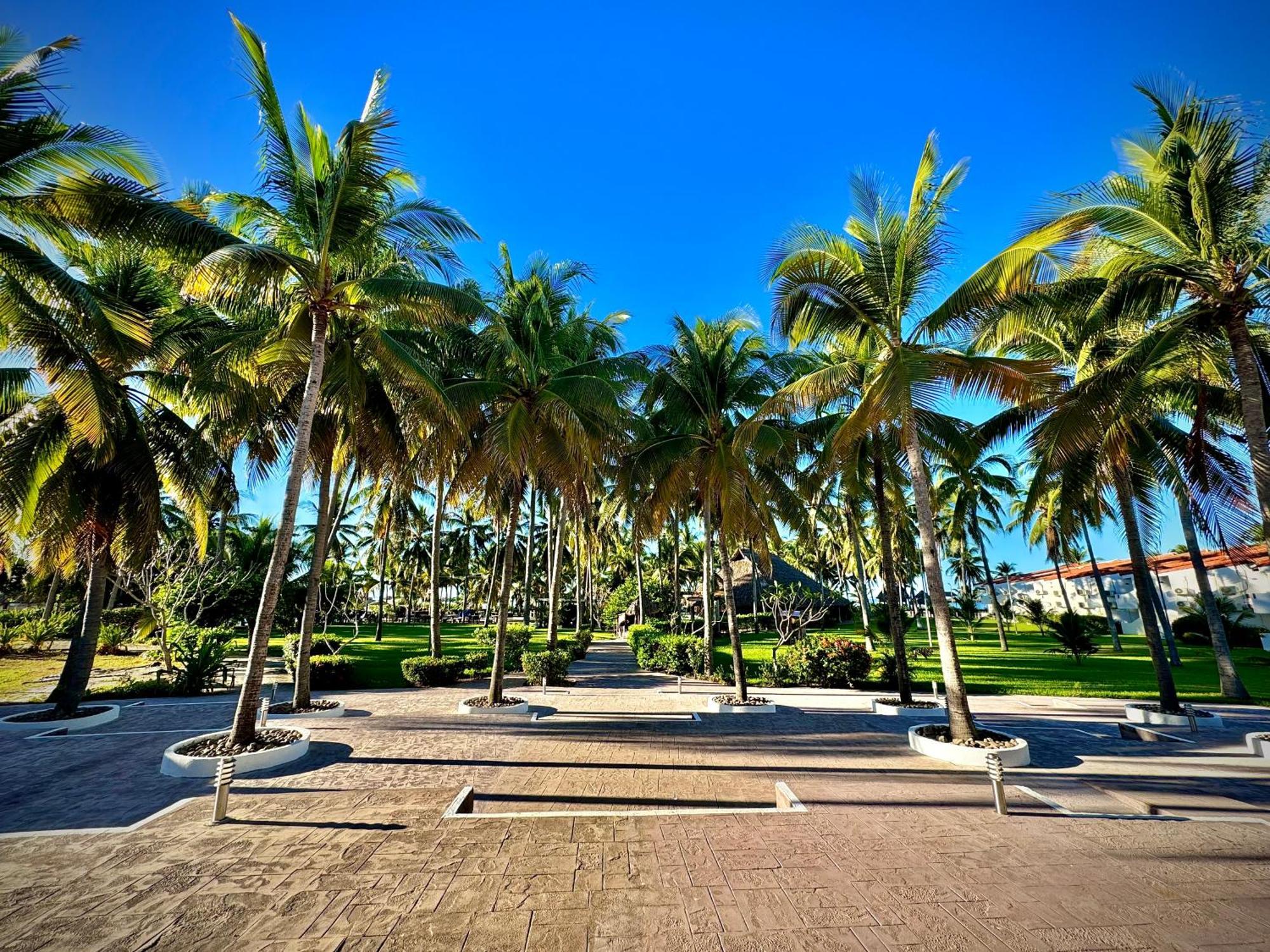 Hotel Tesoro Beach Сан-Луис-ла-Эррадура Экстерьер фото