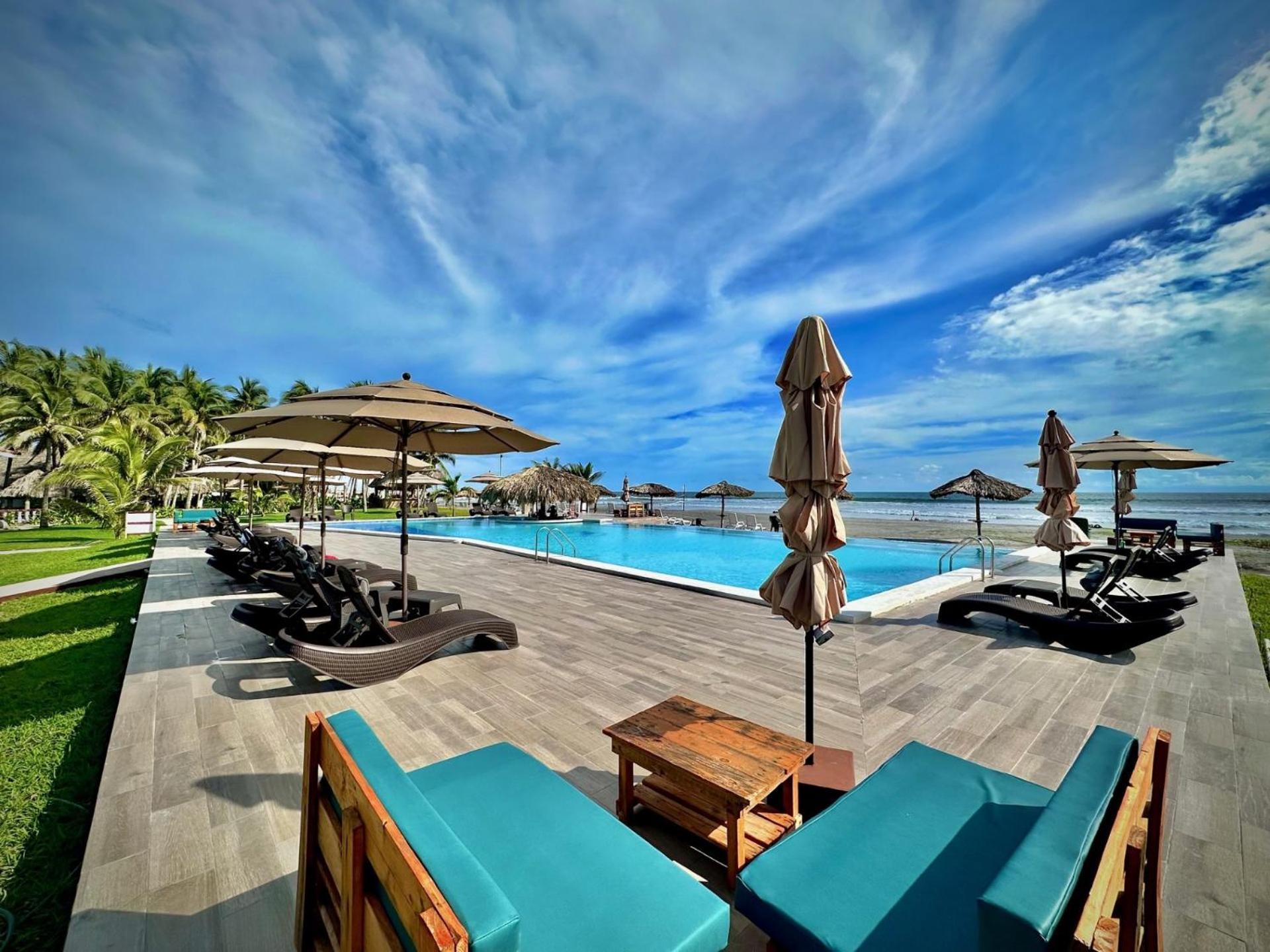 Hotel Tesoro Beach Сан-Луис-ла-Эррадура Экстерьер фото