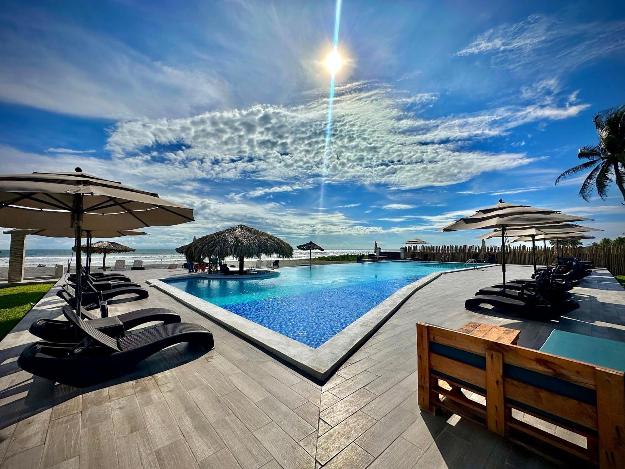 Hotel Tesoro Beach Сан-Луис-ла-Эррадура Экстерьер фото