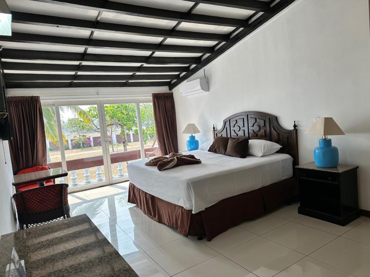 Hotel Tesoro Beach Сан-Луис-ла-Эррадура Экстерьер фото