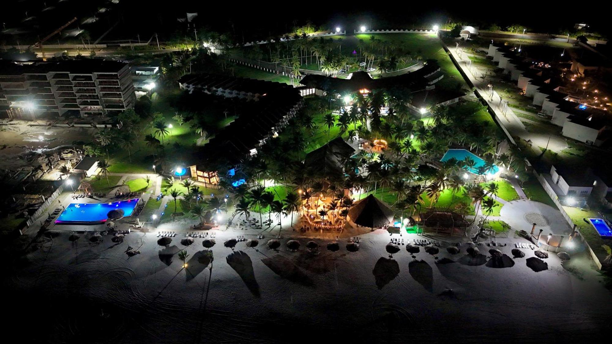 Hotel Tesoro Beach Сан-Луис-ла-Эррадура Экстерьер фото