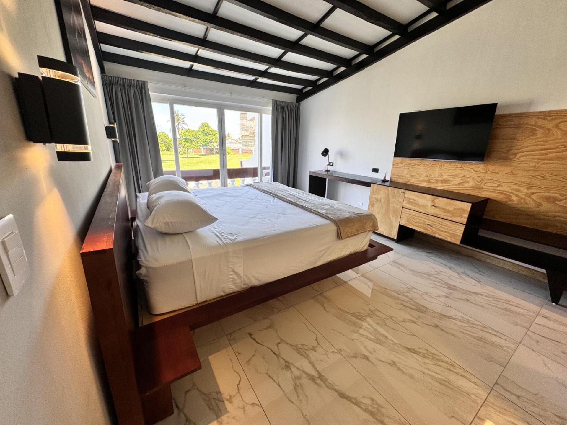 Hotel Tesoro Beach Сан-Луис-ла-Эррадура Экстерьер фото