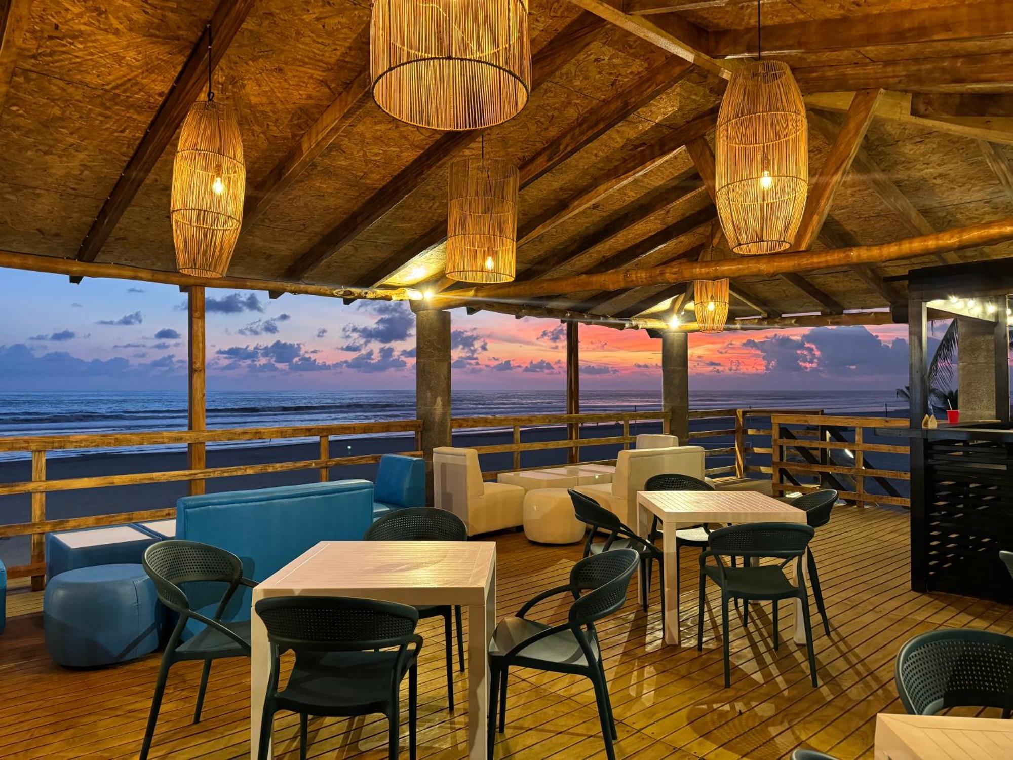 Hotel Tesoro Beach Сан-Луис-ла-Эррадура Экстерьер фото