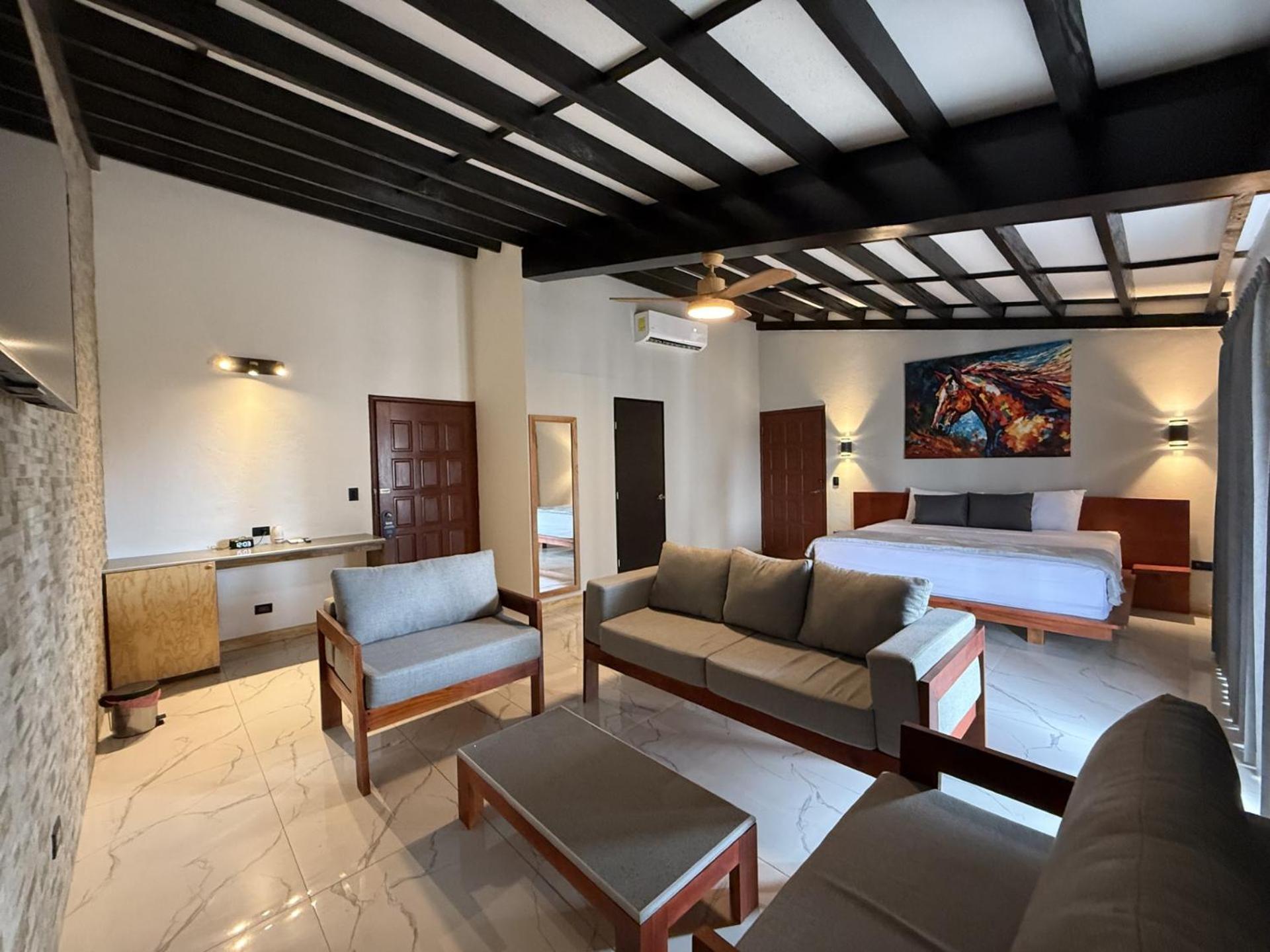 Hotel Tesoro Beach Сан-Луис-ла-Эррадура Экстерьер фото