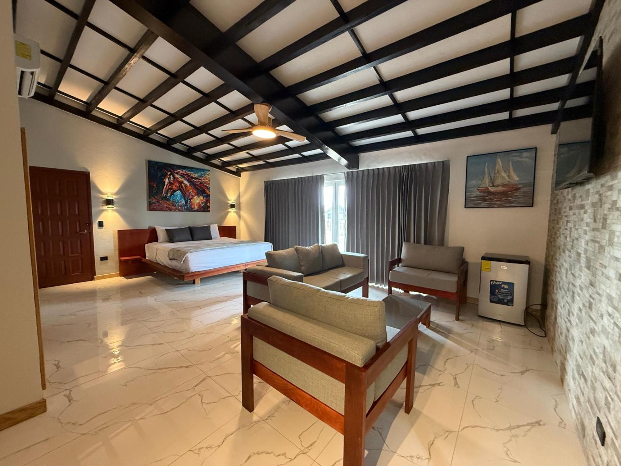 Hotel Tesoro Beach Сан-Луис-ла-Эррадура Экстерьер фото